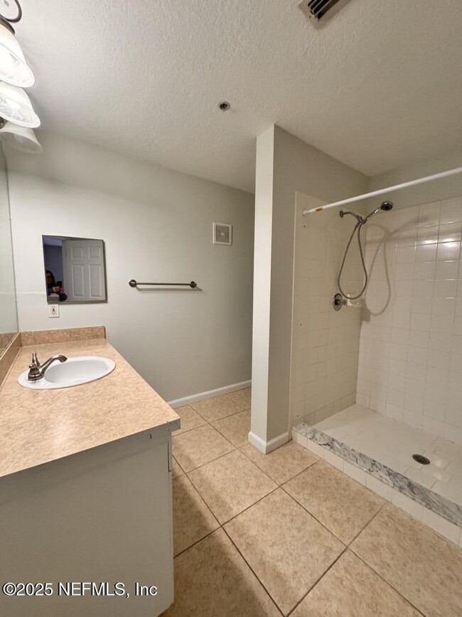 Building Photo - 3591 Kernan Blvd S