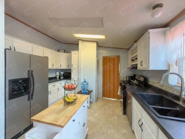 Building Photo - 1302 Orchid Ln