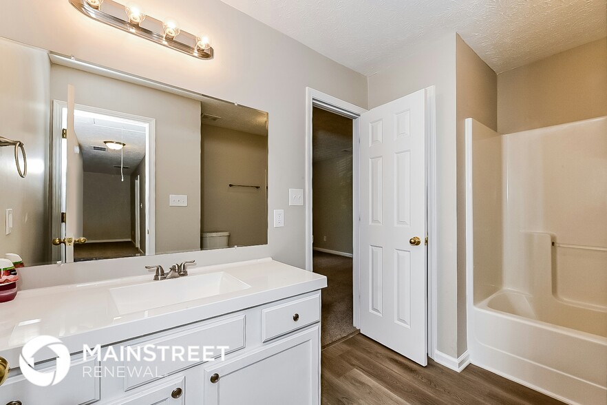 Building Photo - 20 Haywood Ct