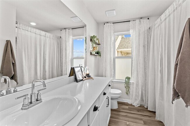 Building Photo - 376 Lost Mine Peak Ln