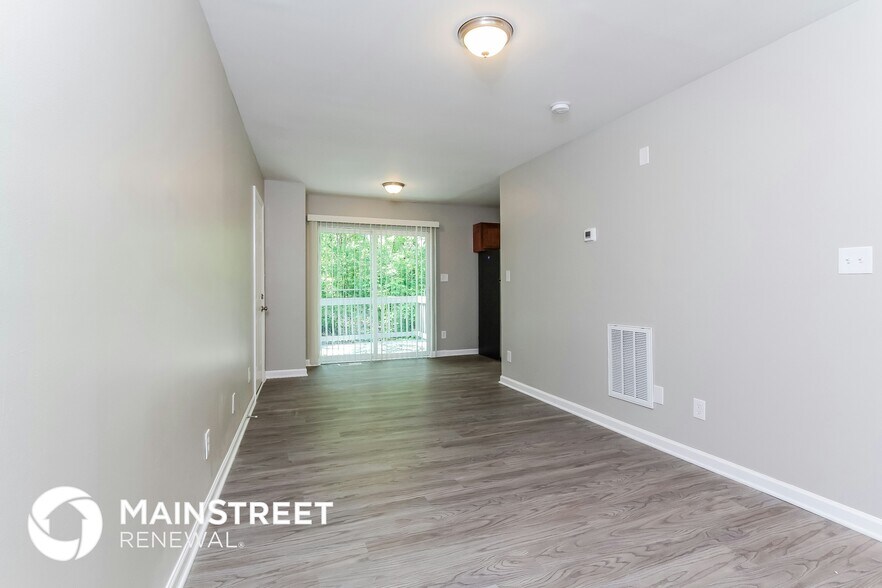 Building Photo - 2711 Kendrick Dr