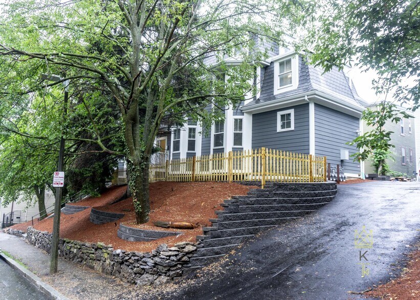 Building Photo - 8 Nira Ave