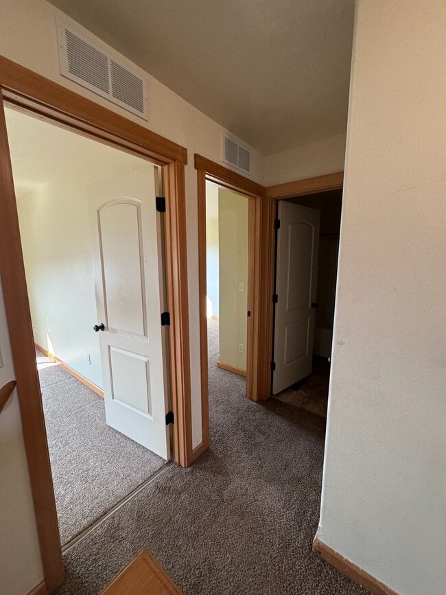 Building Photo - 376 Adeline Dr