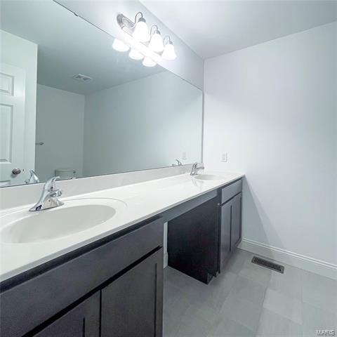 Building Photo - 115 Cardow Dr