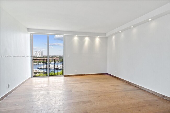 Building Photo - 19355 Turnberry Way