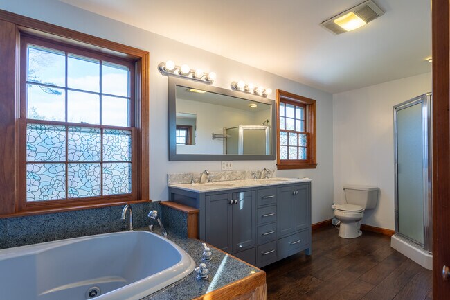 Building Photo - 4 Pheasant Ct