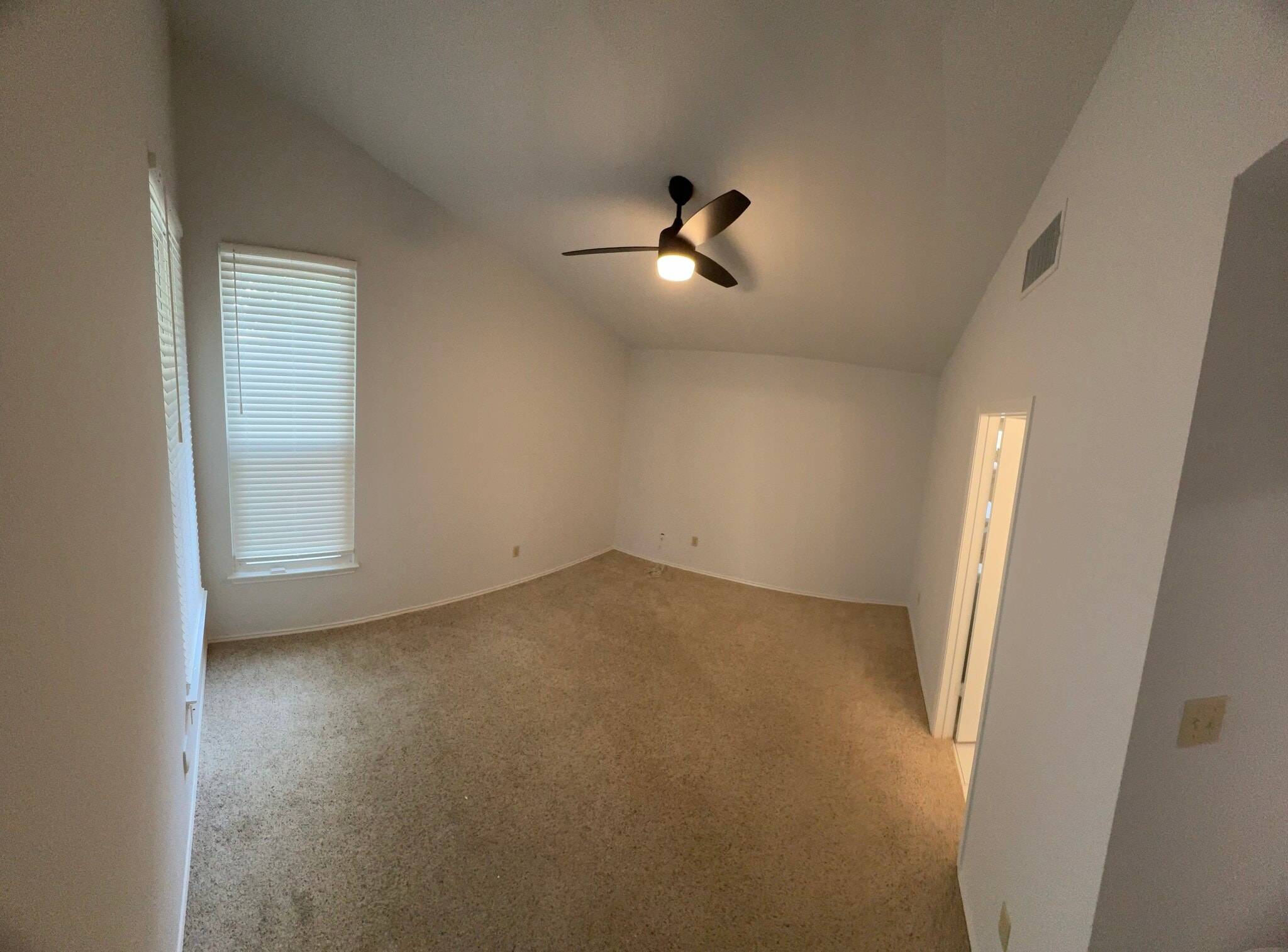 Master bedroom entrance - 736 Patchway Ln