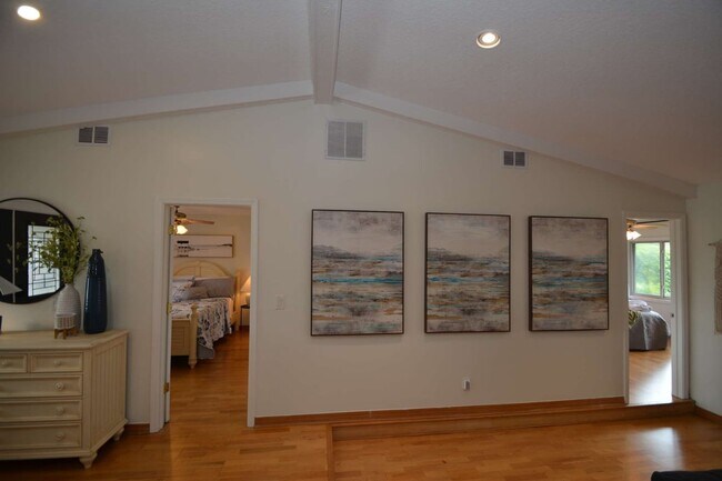Building Photo - 58 Comanche Ct