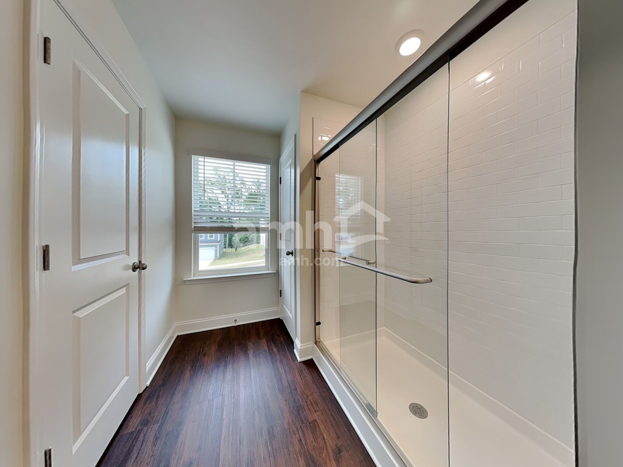 Building Photo - 633 Rivermist Dr