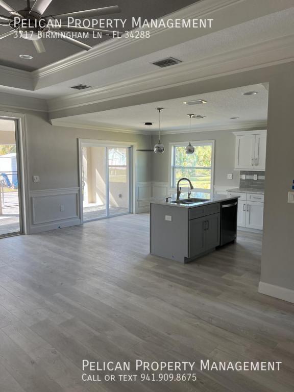 Building Photo - 3717 Birmingham Ln