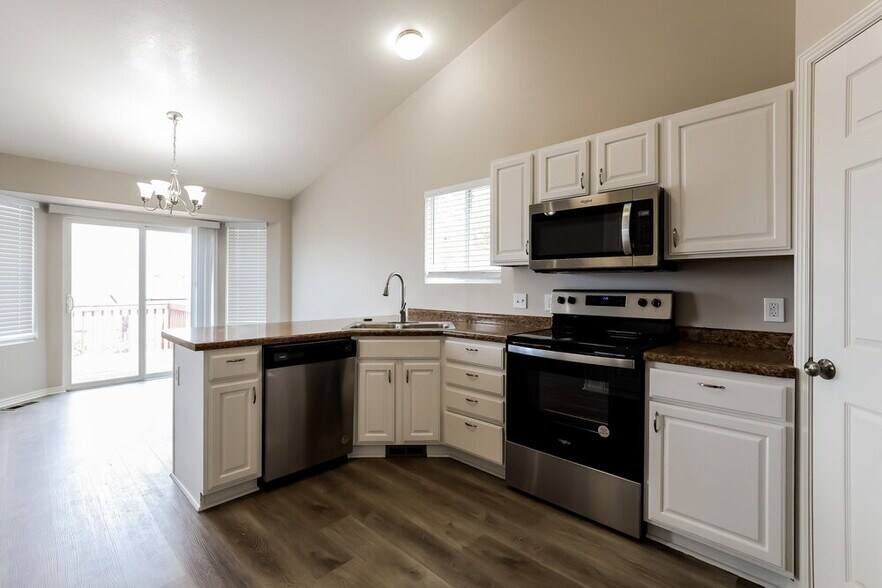 Building Photo - 6824 Yakima Way