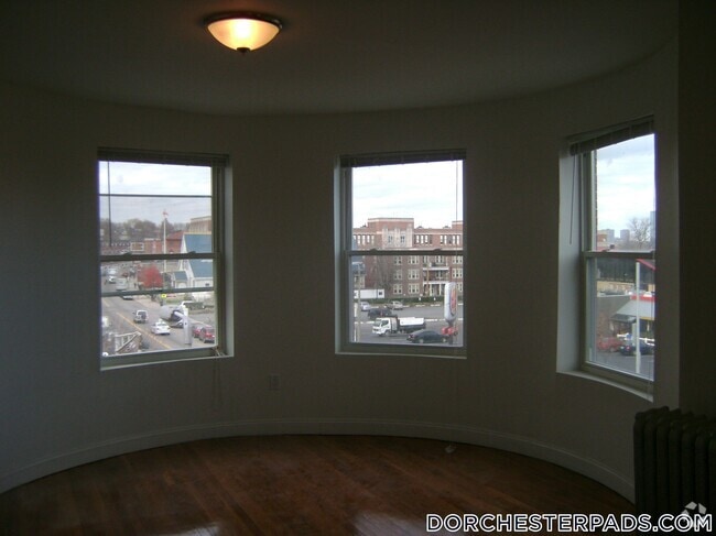 Building Photo - 119 Washington St
