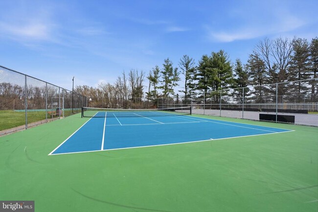 Building Photo - 496 Revere Dr