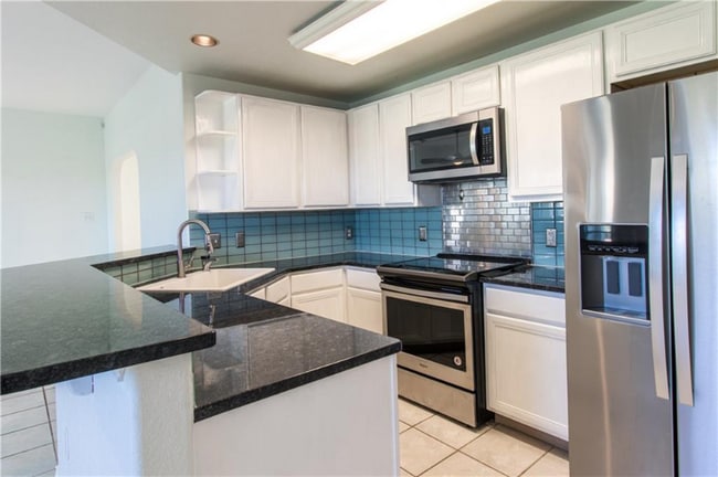 Building Photo - 16049 Treebine Dr