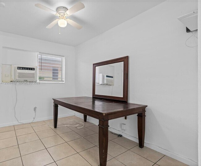 Building Photo - 744 85th St