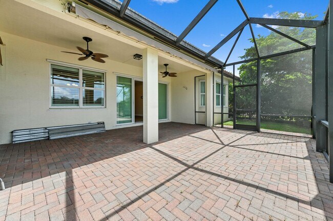 Building Photo - 2863 Bellarosa Circle