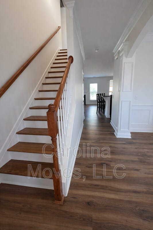 Building Photo - 314 Park Ridge Cir