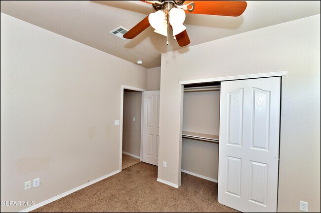 Building Photo - 5810 Redstone Mesa Ct