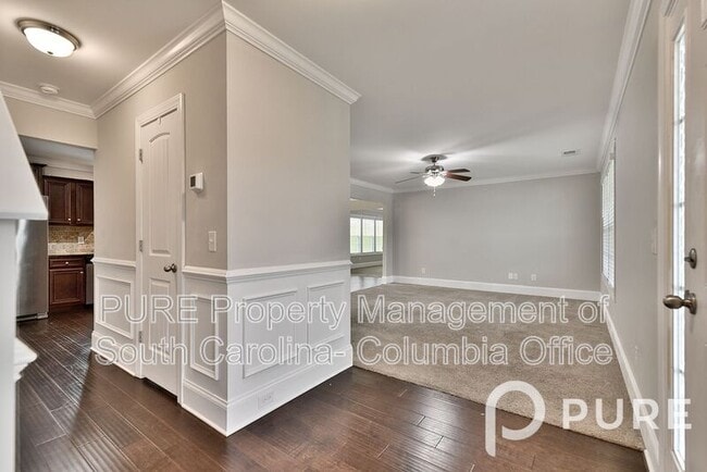 Building Photo - 1074 Acacia Ln