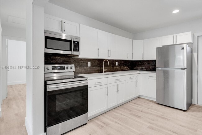 Building Photo - 2512 NE 182nd Terrace