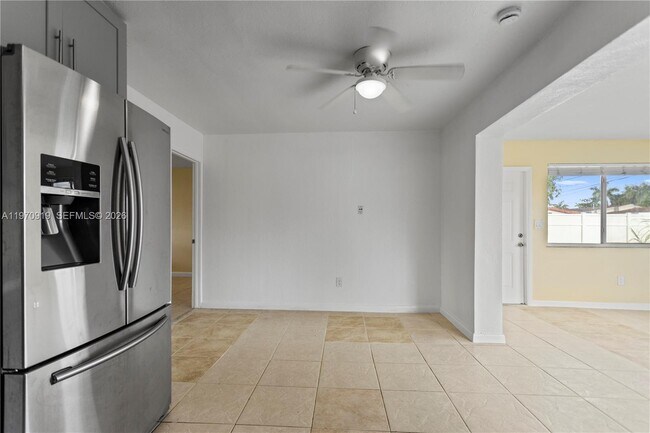 Building Photo - 1831 SW 97th Terrace