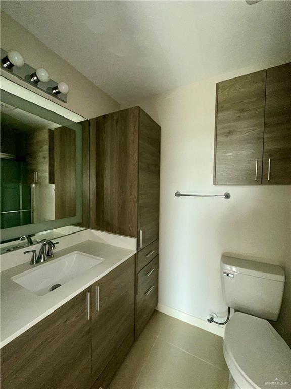 Building Photo - 19 Newport Ave