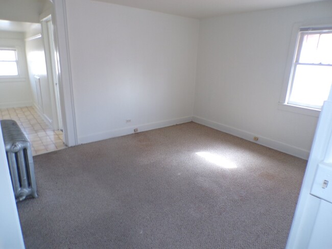 Building Photo - Capitol Hill - 1 Bedroom, 1 Bathroom (644M...