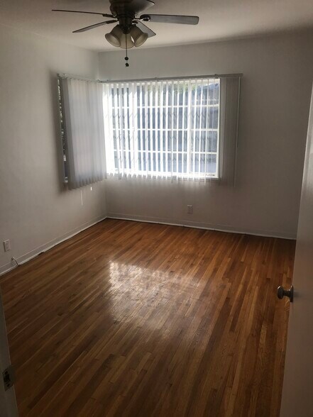 Living Room - 1114 N Sweetzer Ave