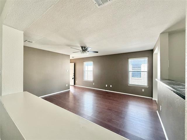 Building Photo - 5912 Ridge Lake Dr