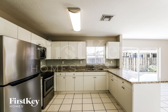 Building Photo - 12964 NW 8th Ln