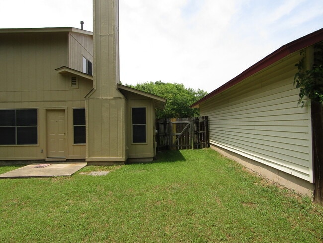 Building Photo - 10609 Archdale Dr