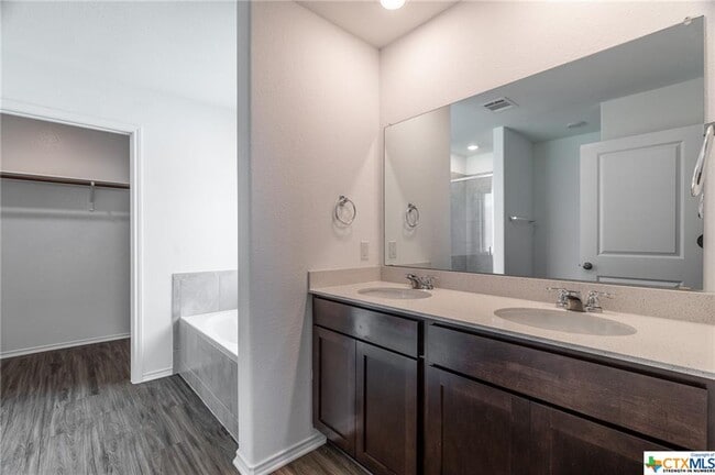 Building Photo - 336 Golden Grove Pkwy