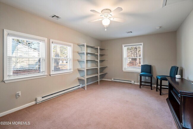 Building Photo - 209 Sinclair Ave