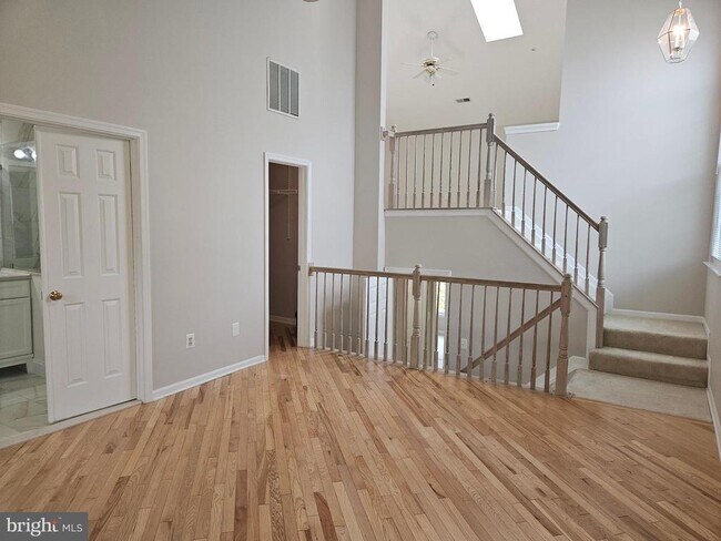 Building Photo - 9659 Athens Pl