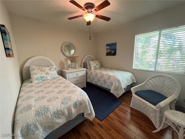 Building Photo - 4603 Bayshore Dr