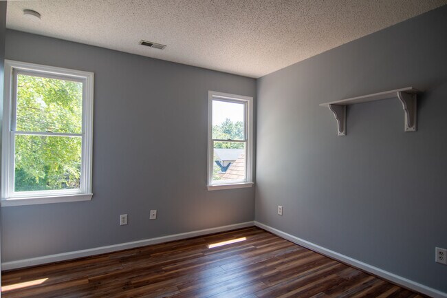 Building Photo - 4801 Buttonbush Dr