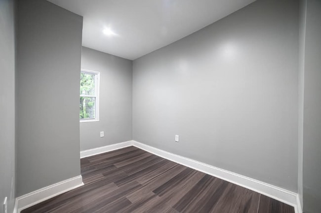 Building Photo - 3218 Elmley Ave