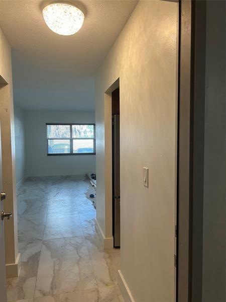 Building Photo - 550 Bayshore Dr