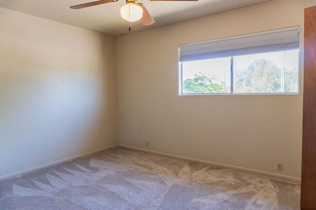 Building Photo - Spacious 3-Bedroom, 4-Bath Vintage Home wi...