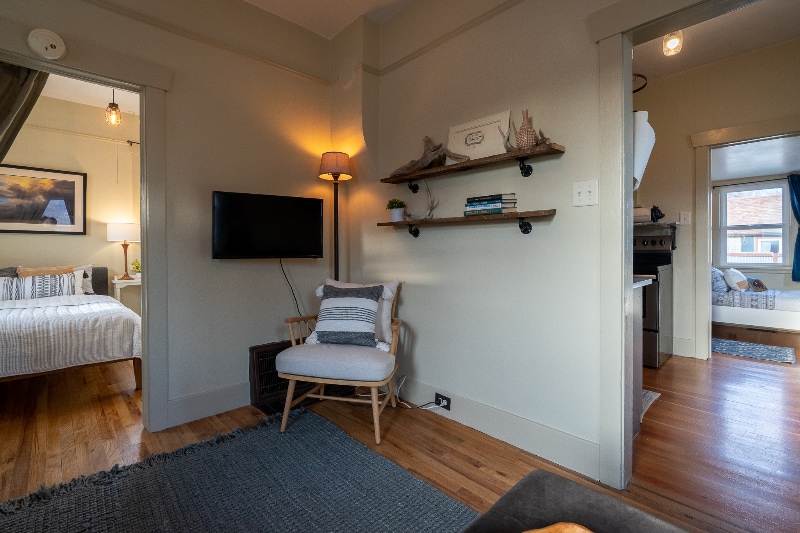 Building Photo - 231 C St