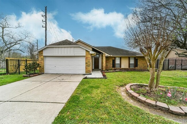 Primary Photo - 8131 Split Oak Dr