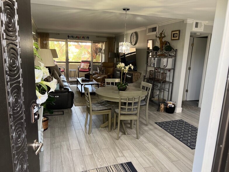 entrance into condo - 7625 E Camelback Rd
