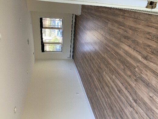 Building Photo - House for rent in GlenCove