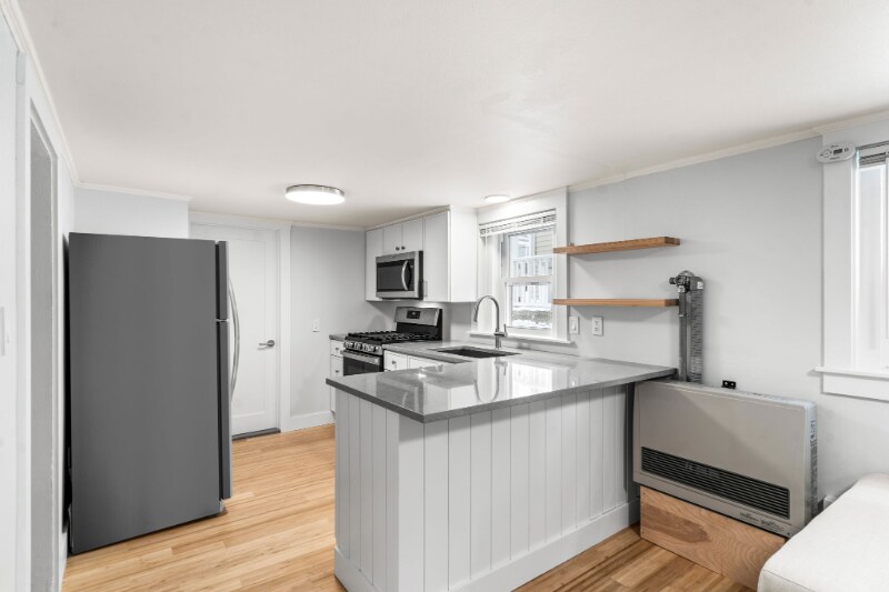 Building Photo - 14 Fowler St