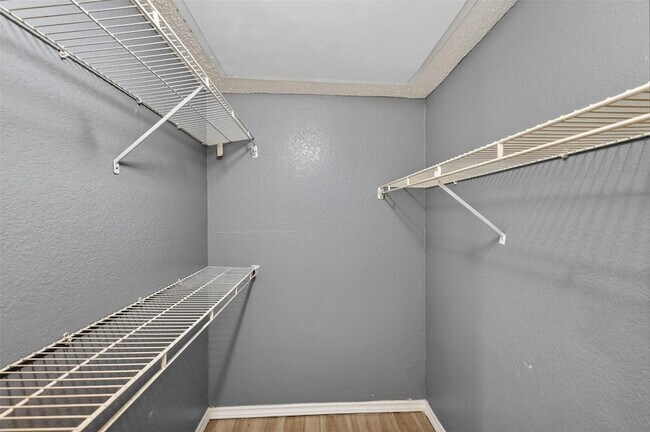 Building Photo - 3109 Sondra Dr