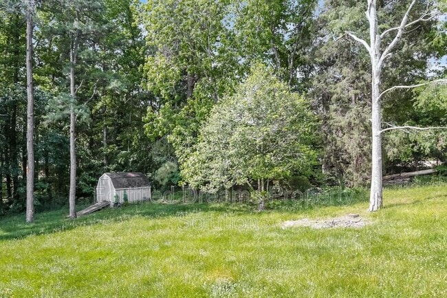 Building Photo - 114 Myers Dr