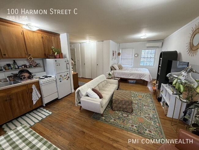 Building Photo - 100 Harmon St