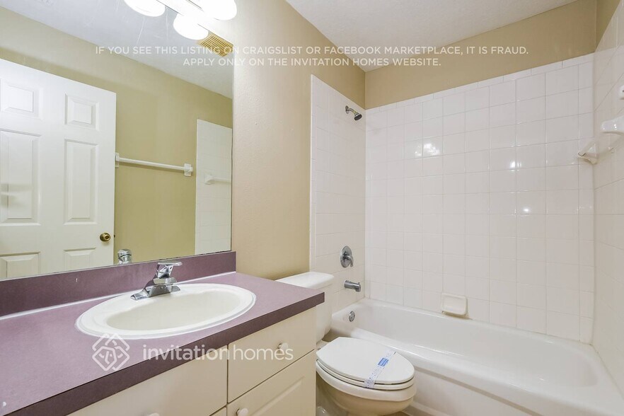 Building Photo - 37118 Sandy Ln