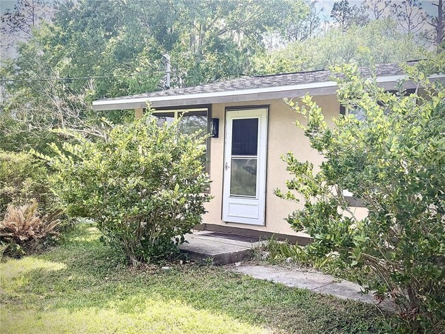 Building Photo - 375 Pine Woods Rd