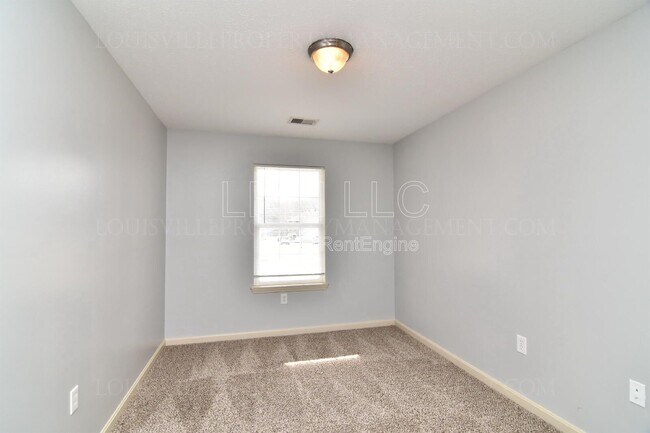 Building Photo - 304 Keeneland Dr